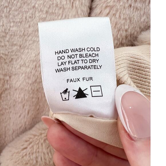 Revolve Superdown Marissa Faux Fur Hooded Jacket Medium Oatmeal - Picture 9 of 9